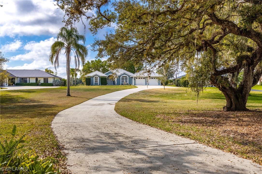 1261 Riverbend Drive