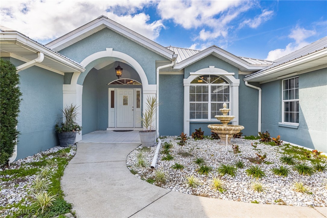 1261 Riverbend Drive