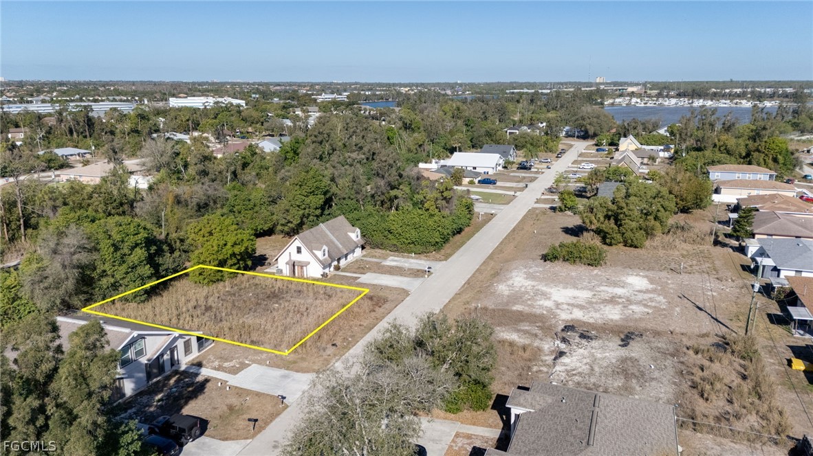 17454/456 Dumont Drive