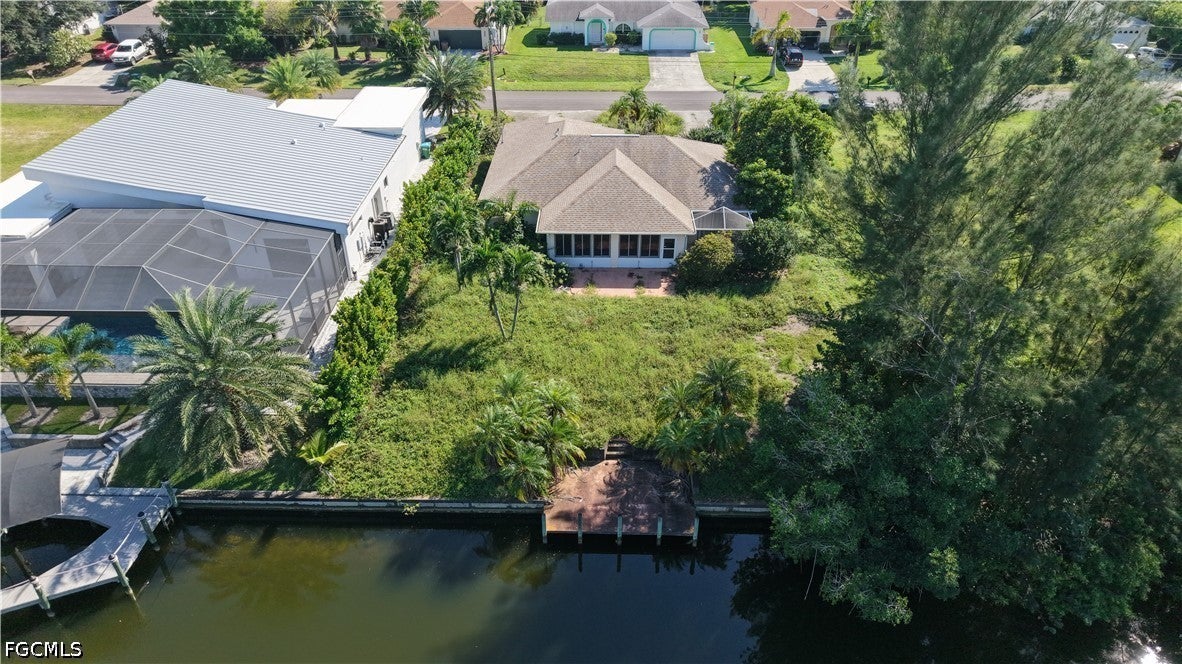 209 SE 28th Terrace