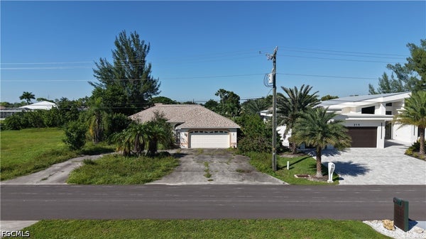 209 SE 28TH TER, CAPE CORAL, FL 33904 - Image 8e91ecb7b4e9fbce780457e92aa9604c/2843057007