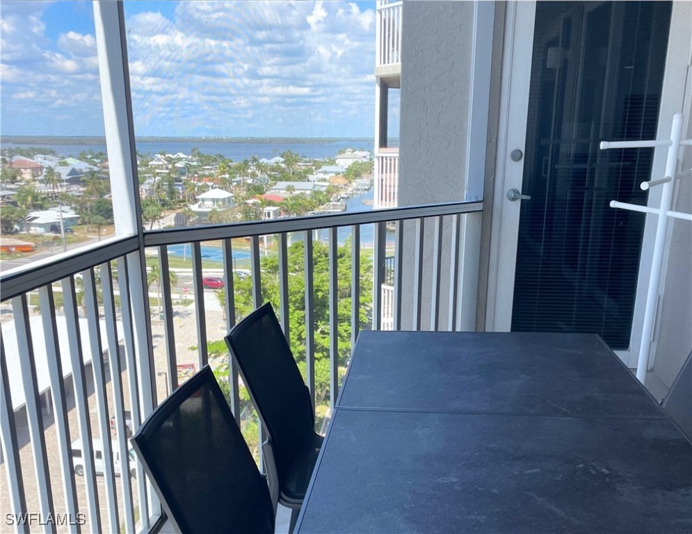 6620 Estero Boulevard 804