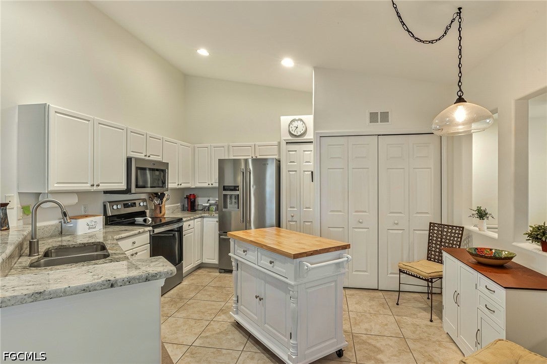 10134 COLONIAL COUNTRY CLUB Boulevard 909