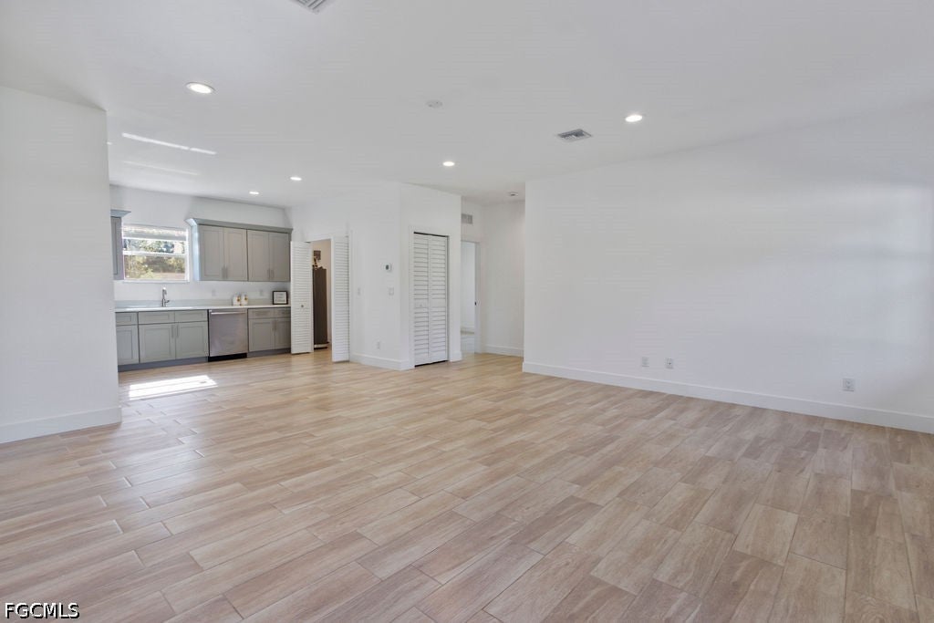 2004 Grayson Avenue