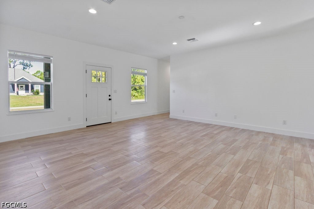 2004 Grayson Avenue