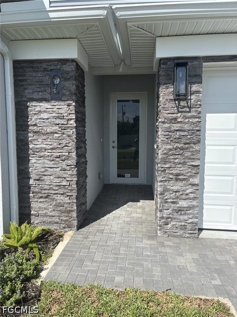 Tiny photo for 908 NE 8th Place, Cape Coral, FL 33909 (MLS # 2026039316)