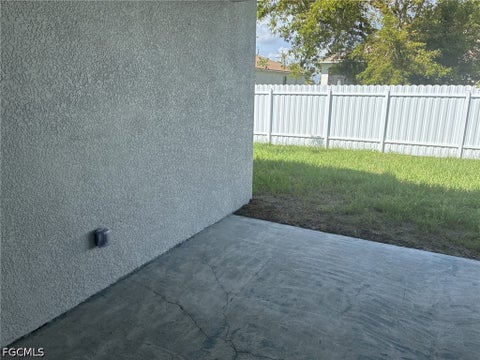 Tiny photo for 908 NE 8th Place, Cape Coral, FL 33909 (MLS # 2026039316)