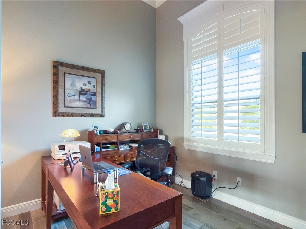 1008 Boundary Boulevard