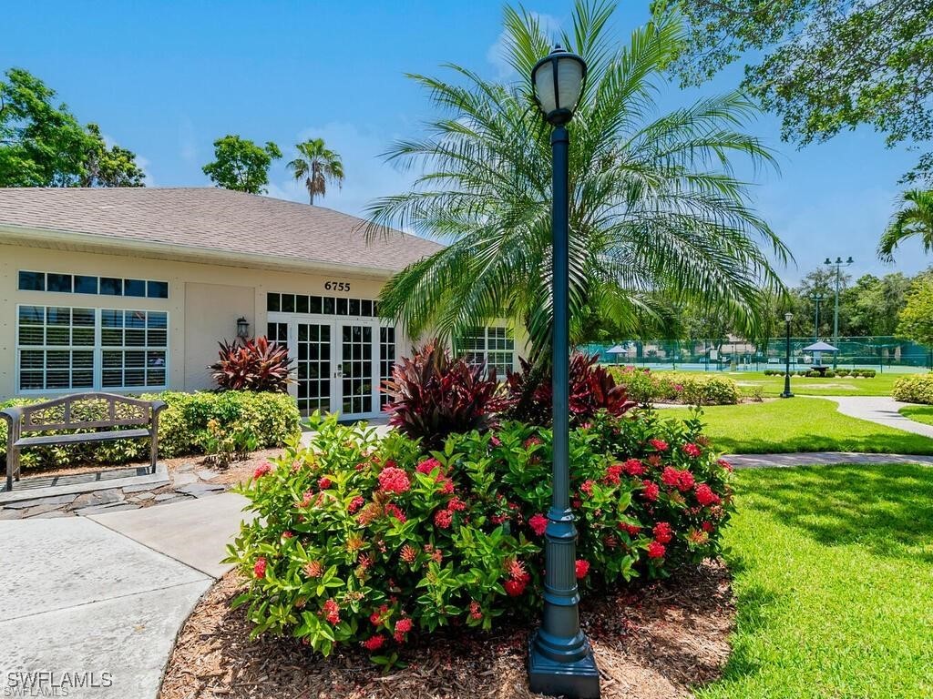 7049 Lone Oak Boulevard