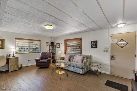 A home in NAPLES