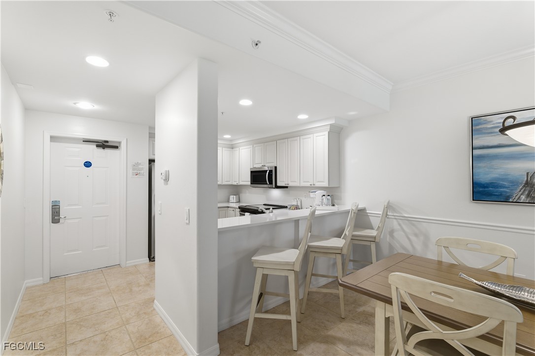 221 9th Street S 123