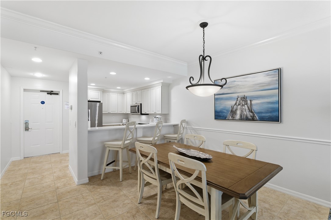 221 9th Street S 123