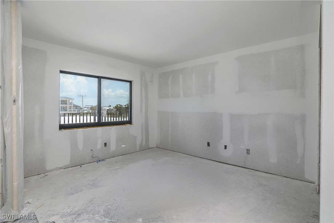538 Estero Boulevard 102