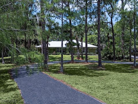 241 25th Street NW Naples FL 34120