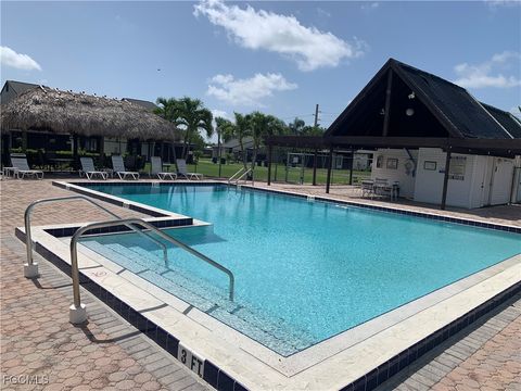 Tiny photo for 12922 Cherrydale Court, Fort Myers, FL 33919 (MLS # 2025013162)