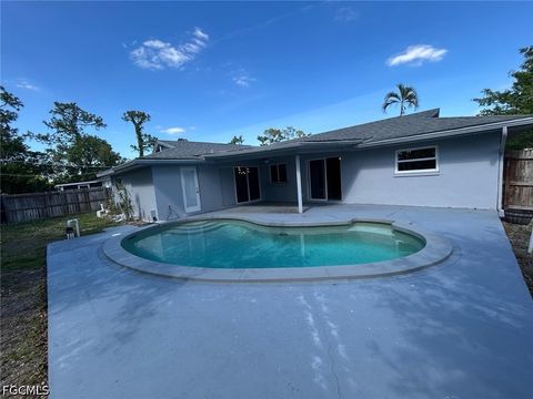 Tiny photo for Fort Myers, FL 33907 (MLS # 2026019103)