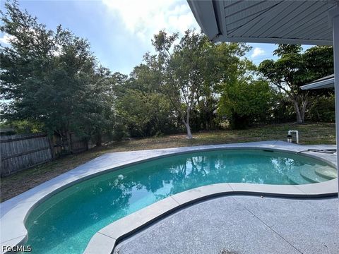 Tiny photo for Fort Myers, FL 33907 (MLS # 2026019103)