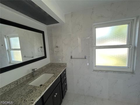 Tiny photo for Fort Myers, FL 33907 (MLS # 2026019103)