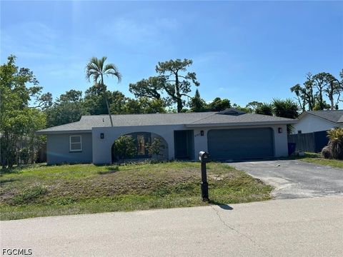 Photo of Fort Myers, FL 33907 (MLS # 2026019103)