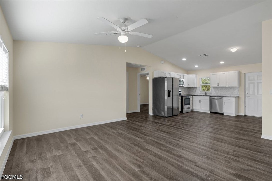 3113 Pebble Lane