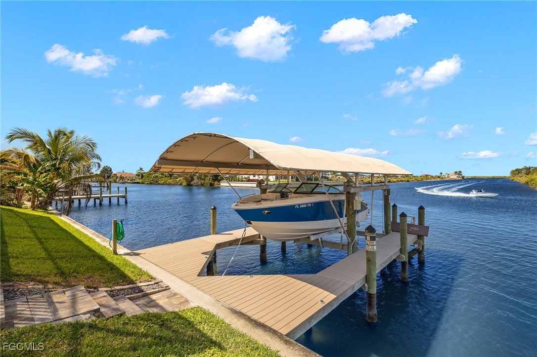 1806 Old Burnt Store Road N