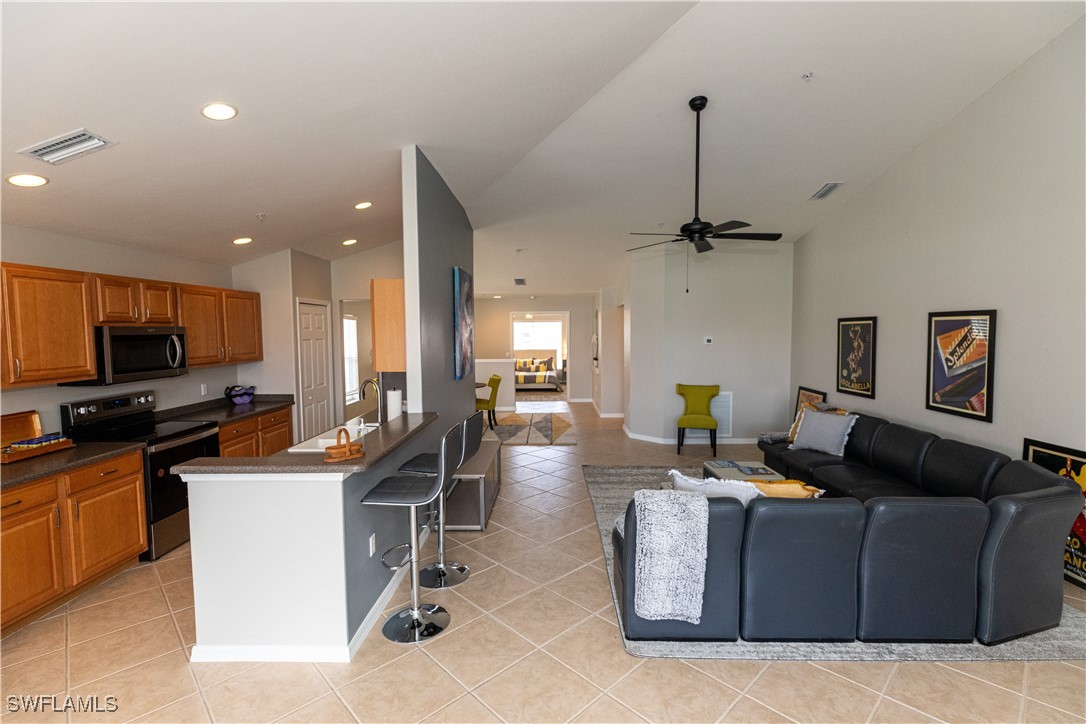 11660 Navarro Way 1201