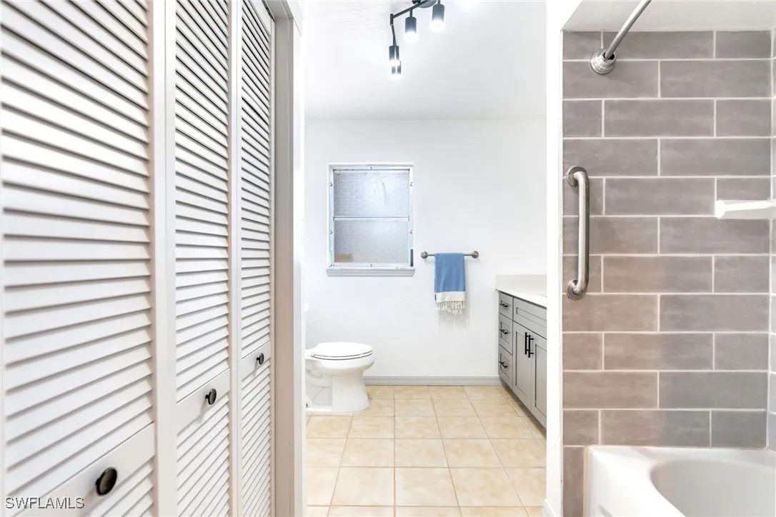 Sanibel, Florida 33957, United States, 3 Bedrooms Bedrooms, ,2 BathroomsBathrooms,Residential,Active,20855