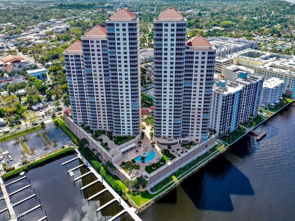 2104 W 1st Street 2304