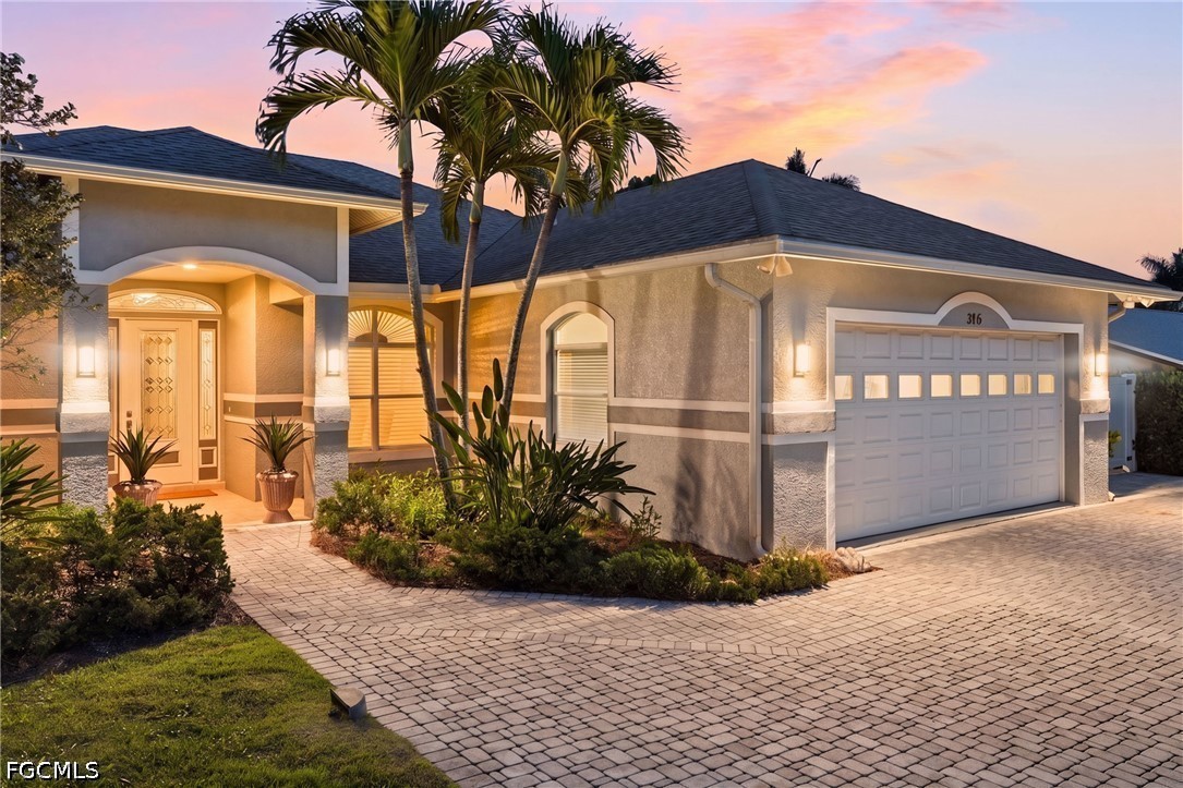326 Cypress Way W