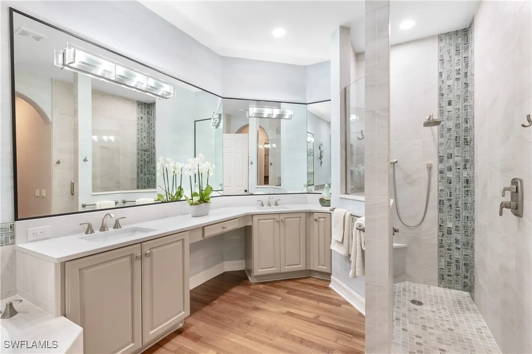 Estero, Florida 33928, United States, 3 Bedrooms Bedrooms, ,3 BathroomsBathrooms,Residential,Active,217500