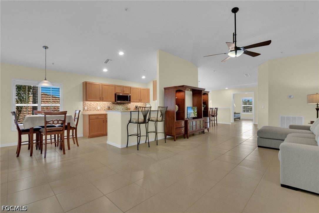 9048 Triangle Palm Lane 1101