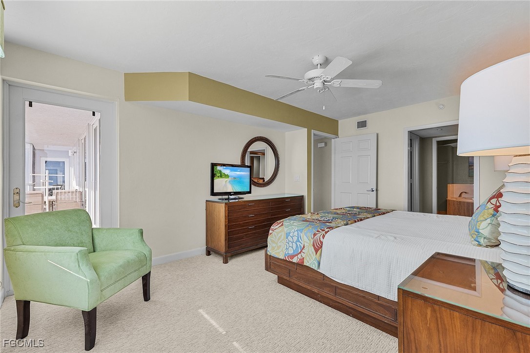 6620 Estero Boulevard 801