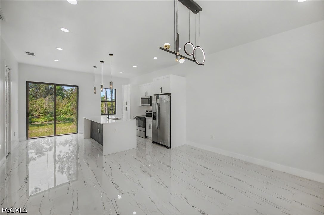 3121 69th Street W