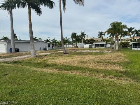 Tiny photo for 9934 Almetta Avenue, Fort Myers, FL 33919 (MLS # 225062681)