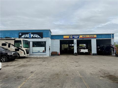 3045 Fowler Street Fort Myers FL 33901