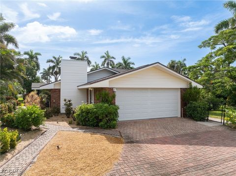 Tiny photo for 1334 Longwood Drive, Fort Myers, FL 33919 (MLS # 2025007435)