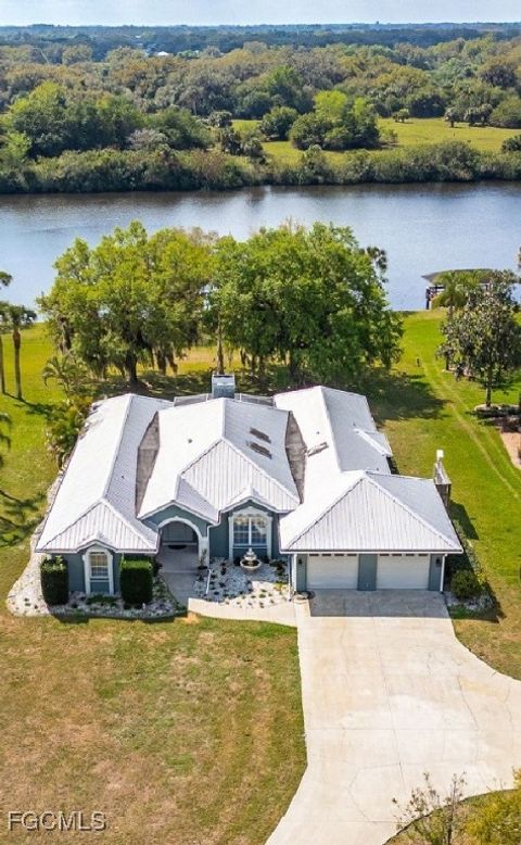 1261 Riverbend Drive Labelle FL 33935