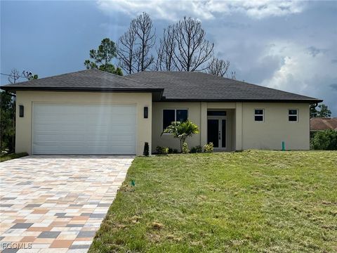 1043 Brenton Avenue Lehigh Acres FL 33974