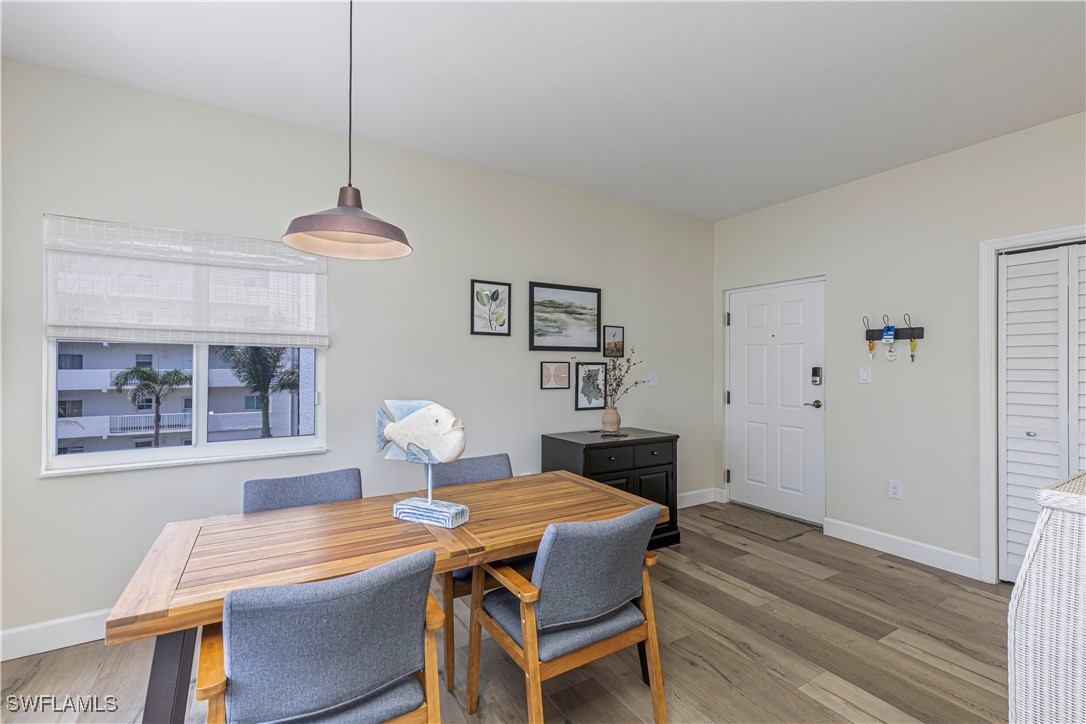 4321 Bay Beach Lane 634