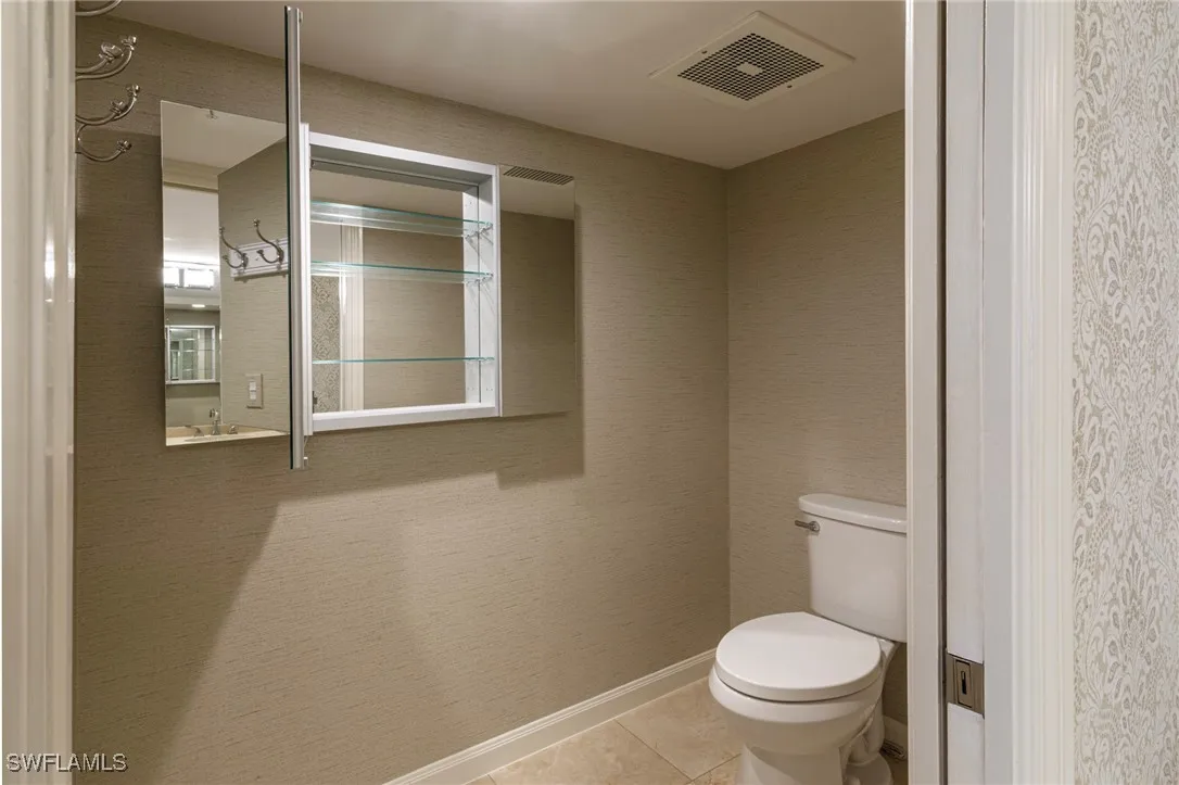 Naples, Florida 34108, United States, 2 Bedrooms Bedrooms, ,2 BathroomsBathrooms,Residential,Active,142354