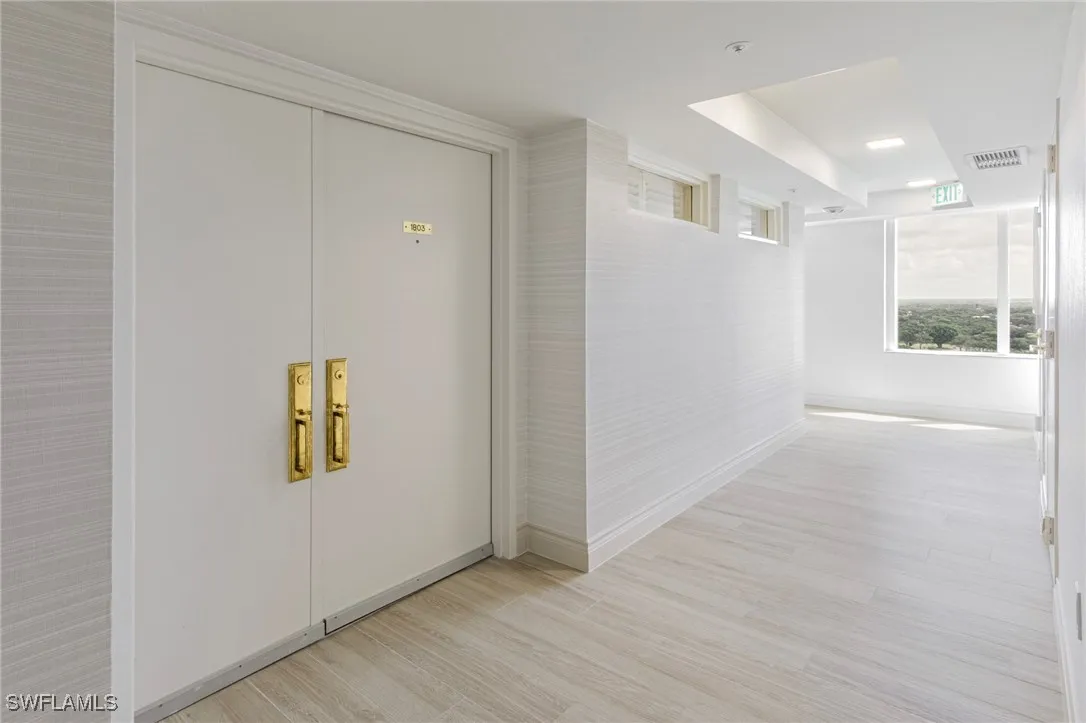 Naples, Florida 34108, United States, 2 Bedrooms Bedrooms, ,2 BathroomsBathrooms,Residential,Active,142354