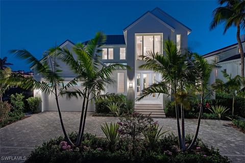 1380 Pelican Avenue Naples FL 34102