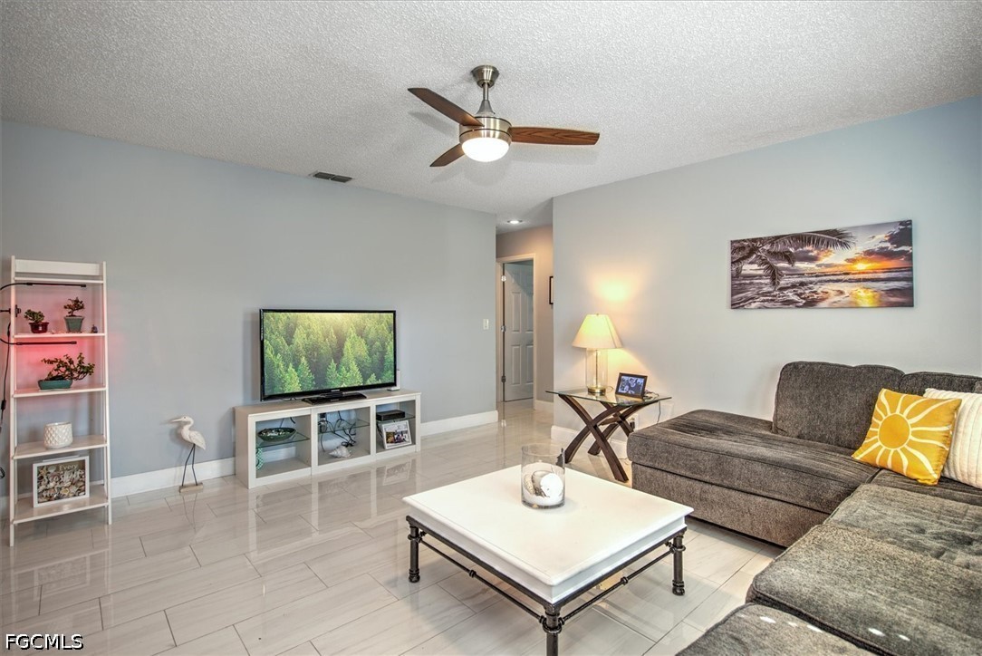 1817 SW 40th Street