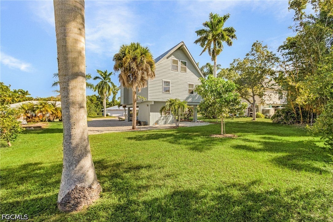 7443 Pomegranate Drive