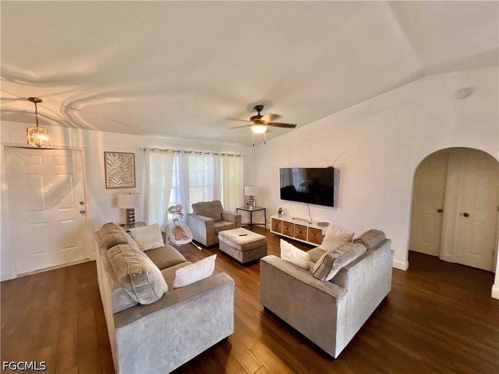 231 SW 33rd Street