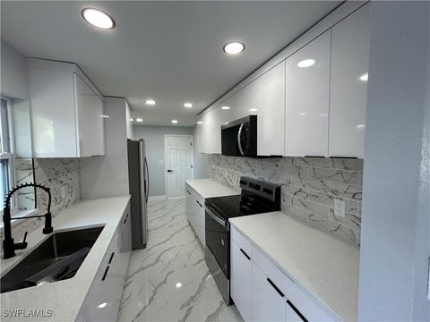 20 Broadway Circle Fort Myers FL 33901