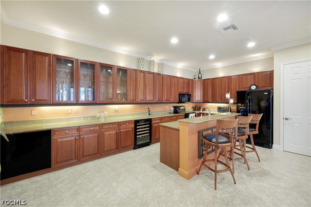 5661 Kensington Loop