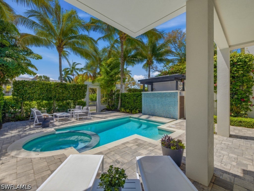 345 Banyan Boulevard 3