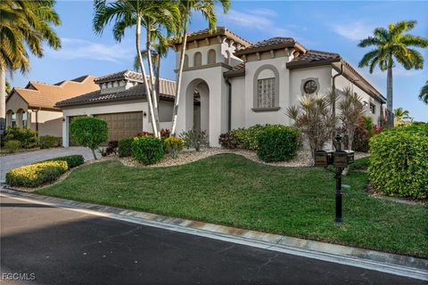 8922 Tropical Court S Fort Myers FL 33908