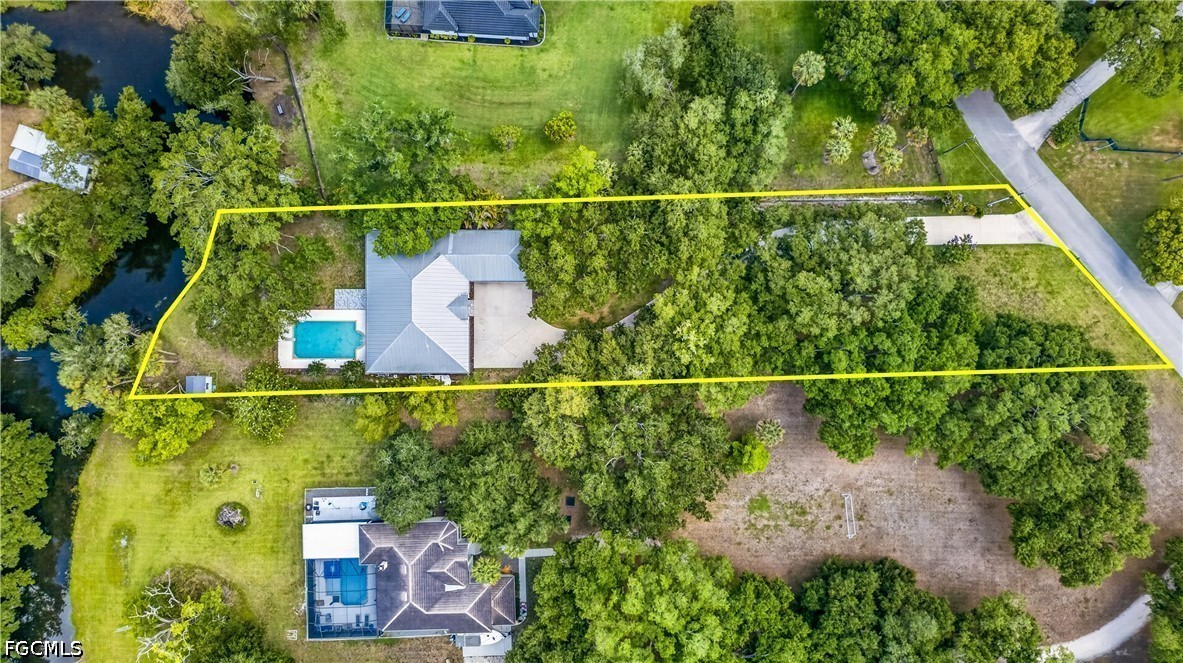 4701 Lone Pine Court
